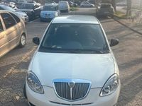 Usata Lancia Ypsilon 69 CV (50 kW) 2012 Bianco Utilitaria