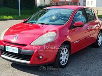 Usata Renault Clio II Dynamique 75 CV (55 kW) 2010 Rosso Berlina