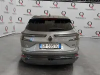 Usata Renault Austral Iconic 200 CV (147 kW) 2023 Grigio SUV