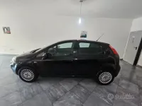 Usata Fiat Punto Street 75 CV (55 kW) 2015 Nero Utilitaria