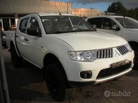 Usata Mitsubishi L200 Invite 136 CV (100 kW) 2014 Bianco Pick-up