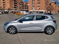 Usata Renault Clio V Equilibre 91 CV (66 kW) 2023 Grigio Utilitaria