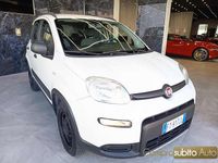 Usata Fiat Panda 4x4 S 84 CV (61 kW) 2019 Bianco Utilitaria