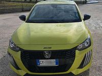 Usata Peugeot 208 Style 101 CV (74 kW) 2025 Verde Utilitaria