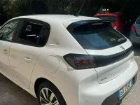 Usata Peugeot 208 75 CV (55 kW) 2021 Bianco Utilitaria