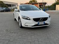 Usata Volvo V40 Kinetic 120 CV (88 kW) 2017 Bianco Station wagon