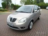 Usata Lancia Ypsilon 60 CV (44 kW) 2009 Giallo Utilitaria