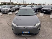 Usata Hyundai Kona XPrime 100 kW (136 CV) 2020 Gray SUV
