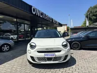 Nuova Fiat 600 La Prima 110 CV (80 kW) 2026 Bianco SUV