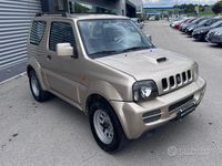 Usata Suzuki Jimny 86 CV (63 kW) 2010 Sabbia SUV