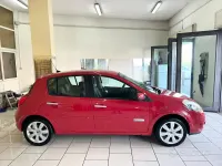 Usata Renault Clio II Luxe 105 CV (77 kW) 2010 Rosso Berlina
