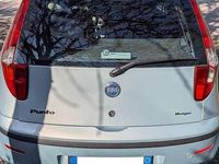 Usata Fiat Punto 69 CV (50 kW) 2004 Blu/azzurro Utilitaria