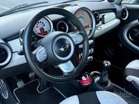 Usata Mini Cooper D 109 CV (80 kW) 2010 Nero Utilitaria