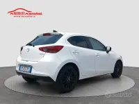Usata Mazda 2 Homura-Line 75 CV (55 kW) 2023 Bianco Utilitaria