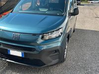Usata Fiat Doblò 130 CV (95 kW) 2024 Verde Monovolume