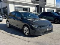 Usata VW Golf VIII Life 116 CV (85 kW) 2022 Grigio Berlina