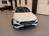 Usata Mercedes A180 AMG Line Premium 136 CV (100 kW) 2024 Bianco pastello Berlina