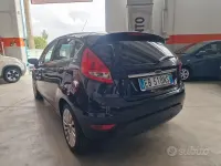 Gebraucht Ford Fiesta Titanium 95 PS (69 kW) 2010 Schwarz Limousine