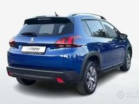 Usado Peugeot 2008 Signature Sky 102 HP (75 kW) 2019 Azul SUV