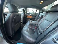 Usata Jaguar XF 163 CV (119 kW) 2014 Grigio Berlina