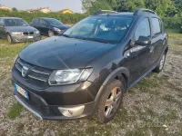 Usata Dacia Sandero Prestige 90 CV (66 kW) 2013 Nero Berlina