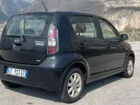 Usata Daihatsu Sirion 91 CV (66 kW) 2011 Nero Utilitaria