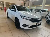 Usata Dacia Sandero Expression 101 CV (74 kW) 2023 Bianco pastello Berlina