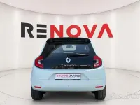 Usata Renault Twingo Equilibre 60 kW (82 CV) 2022 Blu Utilitaria