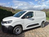 Usata Peugeot Partner 102 CV (75 kW) 2022 Bianco Monovolume