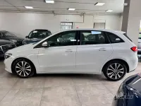 Usata Mercedes B180 116 CV (85 kW) 2022 Bianco Utilitaria