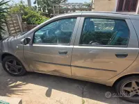 Usata Fiat Punto 69 CV (50 kW) 2006 Utilitaria