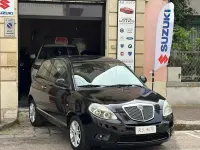 Usata Lancia Ypsilon 75 CV (55 kW) 2011 Nero Utilitaria