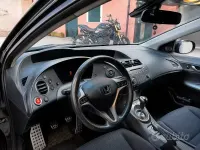 Usata Honda Civic Elegance 101 CV (74 kW) 2010 Nero Berlina