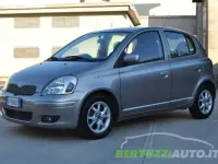 Usata Toyota Yaris Sol 75 CV (55 kW) 2004 Grigio Utilitaria