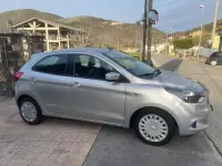Usata Ford Ka Active 86 CV (63 kW) 2018 Argento Berlina