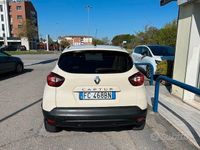 Usata Renault Captur Life 90 CV (66 kW) 2016 Bianco SUV