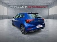 Usata VW Polo Life 95 CV (69 kW) 2024 Blu Utilitaria