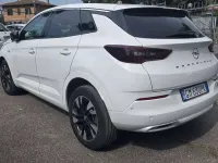 Usata Opel Grandland X GS Line 131 CV (96 kW) 2023 Bianco SUV