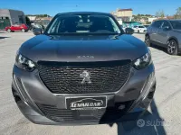 Usata Peugeot 2008 Active 101 CV (74 kW) 2021 Grigio SUV