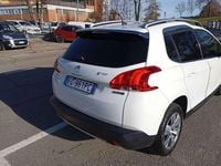 Usata Peugeot 2008 Access 82 CV (60 kW) 2016 Bianco SUV