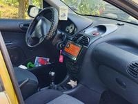 Usata Peugeot 206 68 CV (50 kW) 2005 Giallo Station wagon
