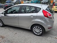 Second-hand Ford Fiesta Titanium 75 CP (55 kW) 2013 Gri Hatchback