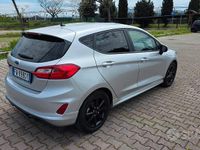 Begagnad Ford Fiesta ST-Line 85 HK (62 kW) 2019 Grå Halvkombi