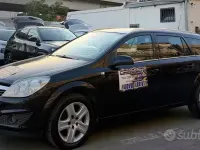 Usata Opel Astra 90 CV (66 kW) 2010 Nero Station wagon
