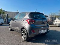 Usata Hyundai i10 Edition 67 CV (49 kW) 2015 Grigio Utilitaria