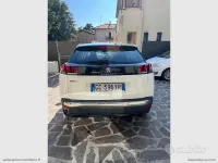 Usata Peugeot 3008 Business-Line 131 CV (96 kW) 2020 Bianco SUV