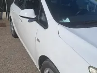 Usata Opel Astra 110 CV (80 kW) 2012 Bianco Station wagon