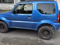 Usata Suzuki Jimny 82 CV (60 kW) 2003 Bluazzurro SUV