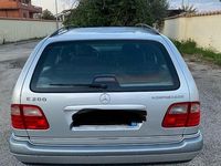 Usata Mercedes E200 Elegance 1999 Grigio Station wagon