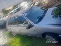 Usata Peugeot 106 60 CV (44 kW) 2000 Grigio Utilitaria